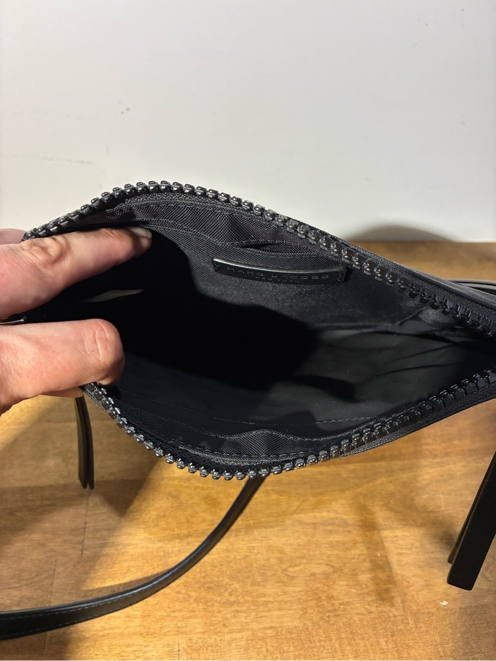Marc Jacobs Black Nylon Crossbody Bag Adjustable Leather Strap 2 Zip Pockets - Picture 6 of 8
